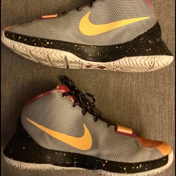 Nike KDTrey 5 III LMTD Men’s Sneaker (812558-090) - Picture 2 of 5